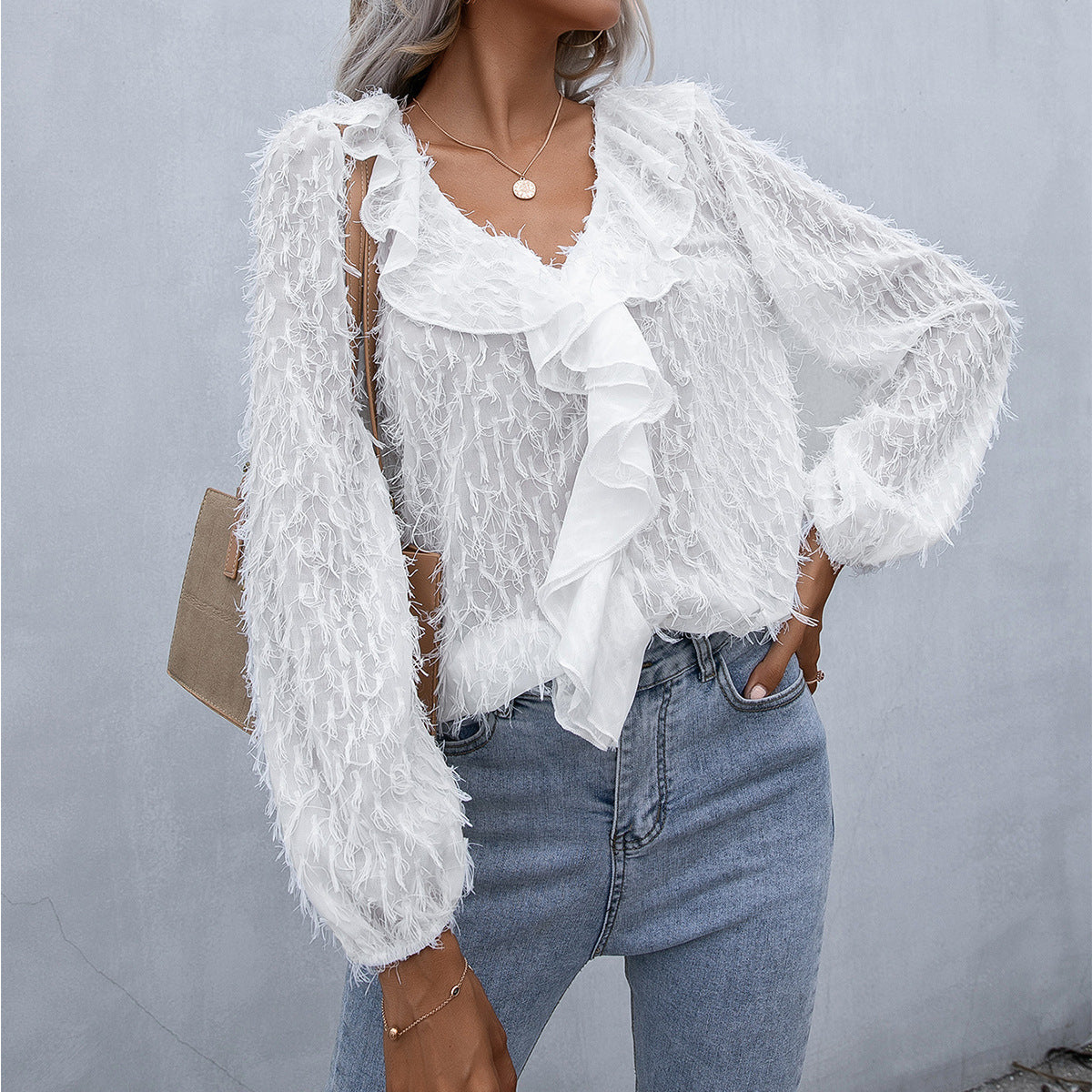 Lilia - Blusa con volantes de plumas