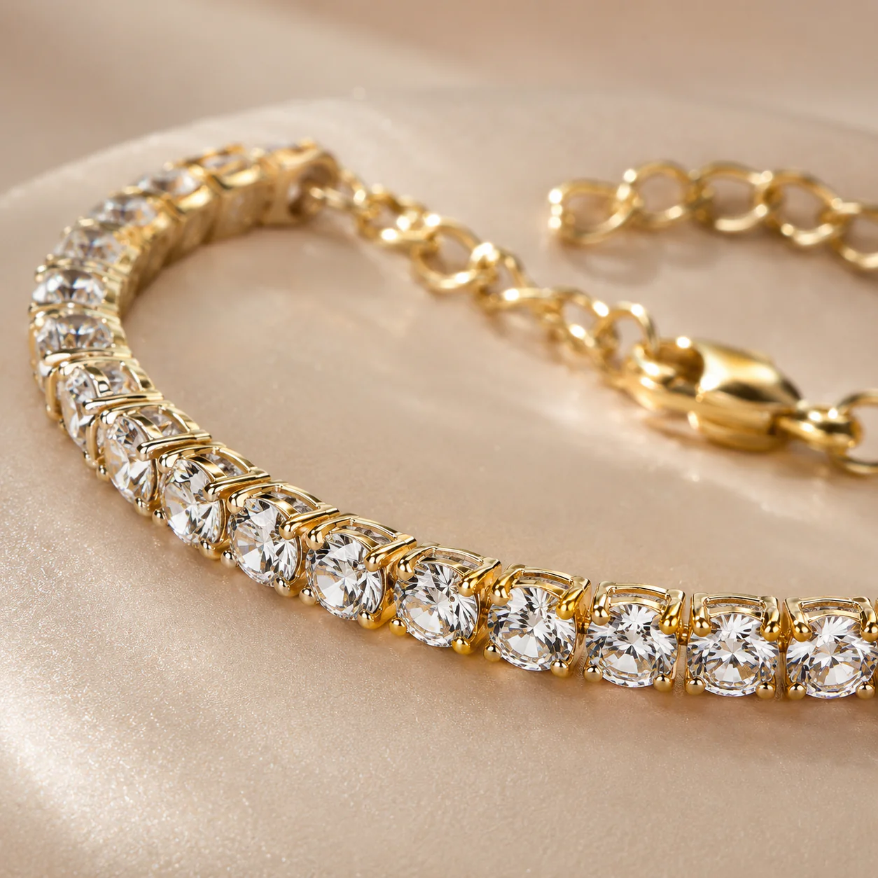 Diana - Resplandor dorado, elegancia parisina